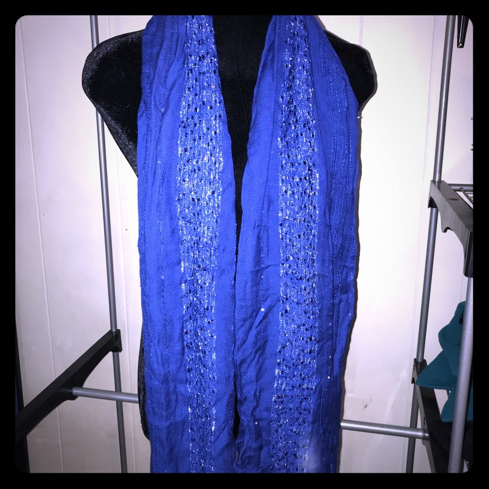 Blue scarf